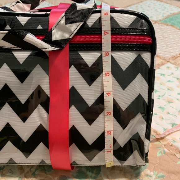 Celebrity 4 Piece Cosmetic Bag Set - Picture 6 of 8